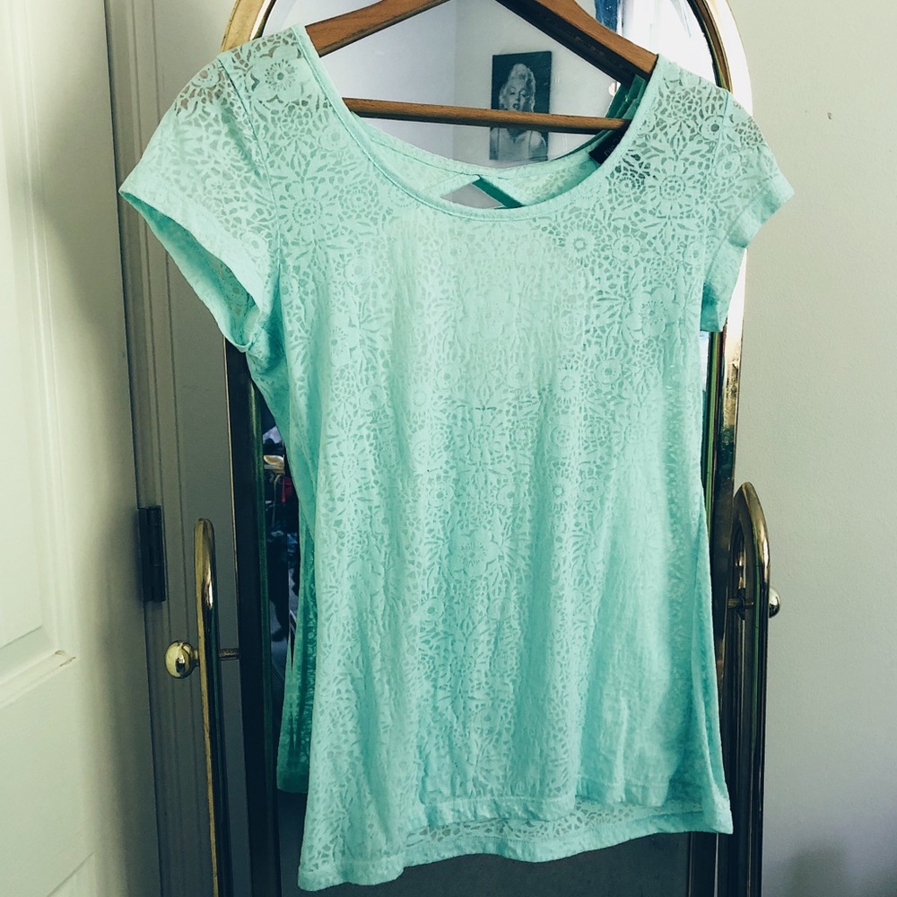 teal, floral open-back top 🦋